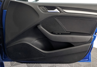 Подержанный автомобиль Audi A3 Sedan 2019 года (25 фото)