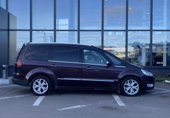 Подержанный автомобиль Ford Galaxy 2012 года (4 фото)