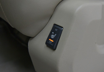 Подержанный автомобиль Renault Koleos 2012 года (19 фото)