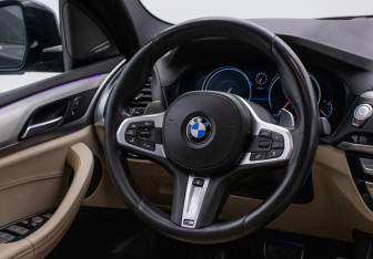 Подержанный автомобиль BMW X3 2019 года (15 фото)