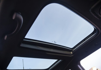 Подержанный автомобиль MINI Hatch 2018 года (28 фото)