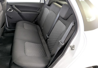 Подержанный автомобиль LADA (ВАЗ) Granta Sedan 2023 года (12 фото)