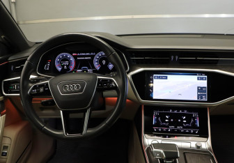 Подержанный автомобиль Audi A7 2019 года (9 фото)
