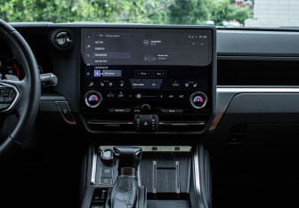 Подержанный автомобиль Lexus GX 2025 года (13 фото)