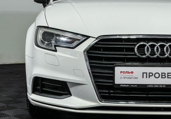 Подержанный автомобиль Audi A3 Sedan 2016 года (15 фото)