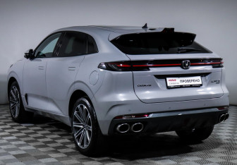 Подержанный автомобиль Changan UNI-K 2023 года (7 фото)