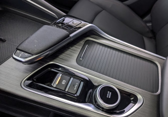 Подержанный автомобиль Changan UNI-T 2024 года (21 фото)