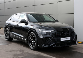 Подержанный автомобиль Audi SQ8 2022 года (3 фото)