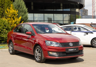 Подержанный автомобиль Volkswagen Polo Sedan 2018 года (2 фото)