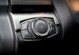 Подержанный автомобиль Ford Explorer 2019 года (28 фото)