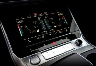 Подержанный автомобиль Audi A6 Sedan 2018 года (29 фото)