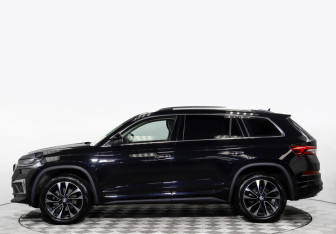 Подержанный автомобиль Skoda Kodiaq 2023 года (6 фото)