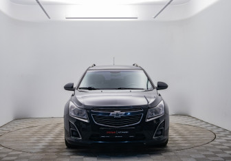 Подержанный автомобиль Chevrolet Cruze Wagon 2013 года (2 фото)