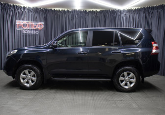 Подержанный автомобиль Toyota Land Cruiser Prado 2017 года (8 фото)