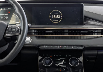 Подержанный автомобиль Exeed LX 2023 года (16 фото)