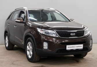 Подержанный автомобиль Kia Sorento 2014 года (3 фото)