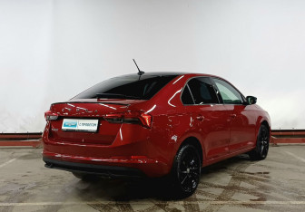 Подержанный автомобиль Skoda Rapid Liftback 2021 года (5 фото)