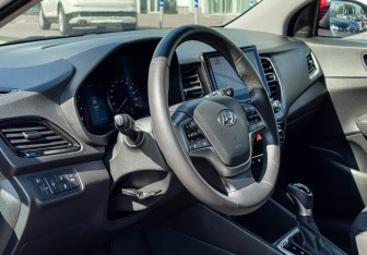 Подержанный автомобиль Hyundai Solaris Sedan 2024 года (13 фото)