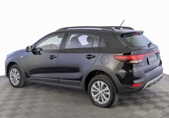 Подержанный автомобиль Kia Rio Hatchback 2020 года (7 фото)