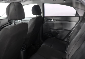 Подержанный автомобиль Hyundai Solaris Sedan 2020 года (12 фото)
