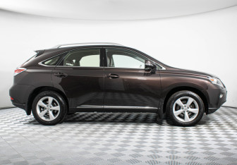 Подержанный автомобиль Lexus RX 2013 года (4 фото)