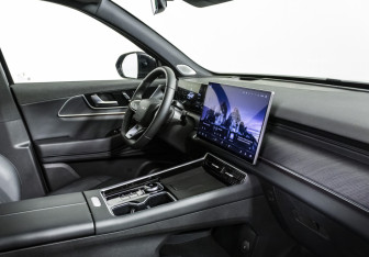 Подержанный автомобиль Chery Tiggo 9 2024 года (9 фото)