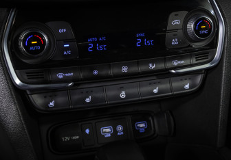 Подержанный автомобиль Hyundai Santa Fe 2019 года (16 фото)
