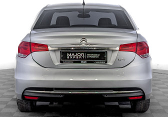 Подержанный автомобиль Citroen C4 Sedan 2020 года (6 фото)