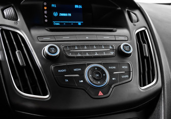 Подержанный автомобиль Ford Focus Sedan 2018 года (15 фото)