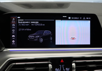 Подержанный автомобиль BMW X5 2019 года (14 фото)