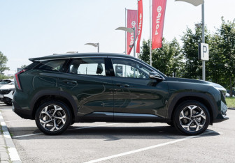 Новый Geely Atlas 2025 (9 фото)