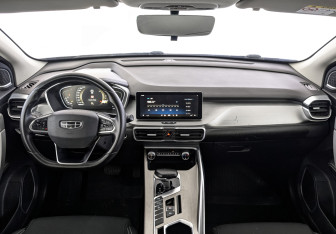 Подержанный автомобиль Geely Coolray 2022 года (14 фото)