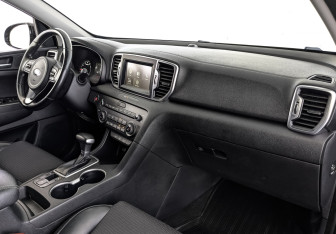 Подержанный автомобиль Kia Sportage 2018 года (13 фото)