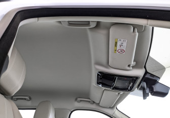 Подержанный автомобиль Land Rover Range Rover Velar 2020 года (22 фото)