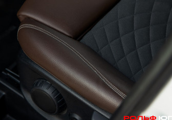 Подержанный автомобиль Mercedes-Benz GLB 2020 года (15 фото)