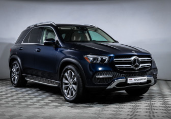Подержанный автомобиль Mercedes-Benz GLE 2020 года (23 фото)