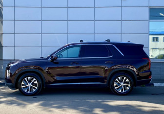Подержанный автомобиль Hyundai Palisade 2022 года (8 фото)