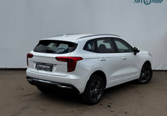 Подержанный автомобиль Haval Jolion 2023 года (8 фото)