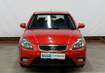 Подержанный автомобиль Kia Rio Sedan 2010 года (2 фото)