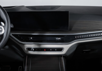 Подержанный автомобиль BMW X7 2024 года (13 фото)