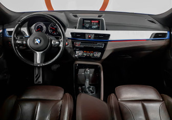 Подержанный автомобиль BMW X2 2018 года (9 фото)