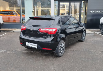 Подержанный автомобиль Kia Rio Hatchback 2014 года (5 фото)