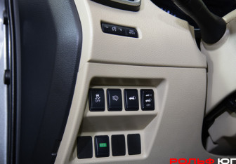 Подержанный автомобиль Nissan X-Trail 2016 года (16 фото)
