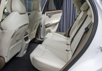 Подержанный автомобиль Voyah Free 2023 года (13 фото)