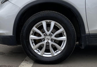 Подержанный автомобиль Nissan X-Trail 2019 года (9 фото)