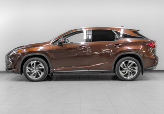 Подержанный автомобиль Lexus RX 2016 года (8 фото)