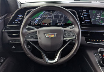 Подержанный автомобиль Cadillac Escalade Suv 2023 года (21 фото)