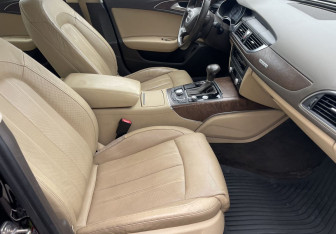 Подержанный автомобиль Audi A6 Sedan 2011 года (9 фото)