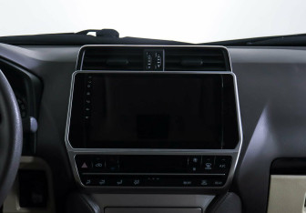 Подержанный автомобиль Toyota Land Cruiser Prado 2021 года (13 фото)