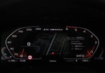 Подержанный автомобиль BMW X5 2019 года (11 фото)